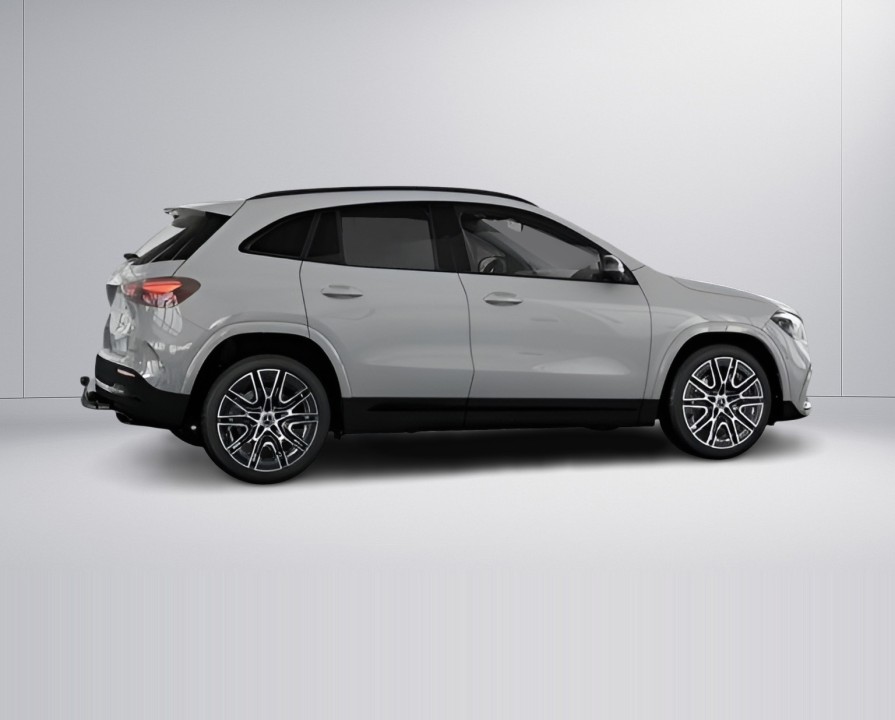 Mercedes-Benz GLA 220d 4MATIC AMG Line (4)