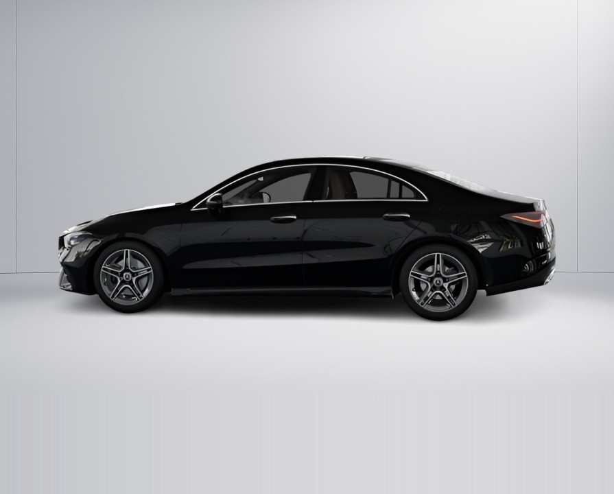Mercedes-Benz CLA 220 4MATIC AMG Line - foto 8