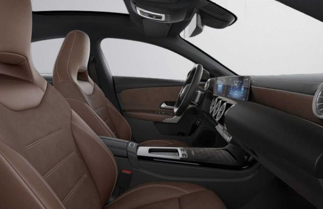 Mercedes-Benz CLA 220 4MATIC AMG Line - foto 13