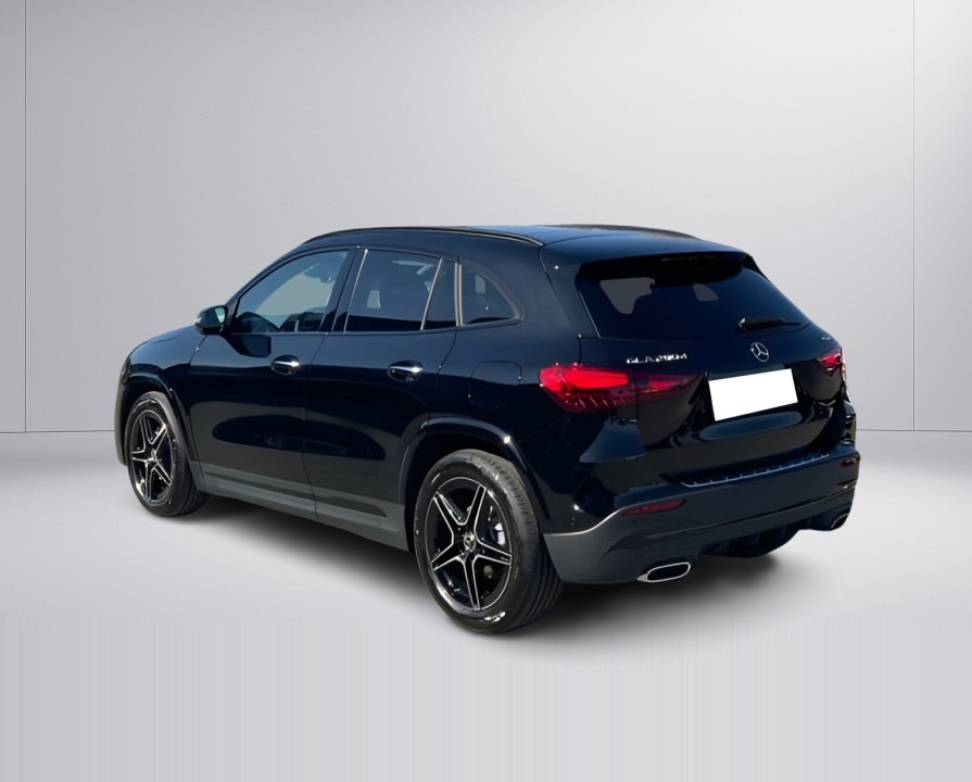 Mercedes-Benz GLA 200d 4MATIC AMG Line (4)