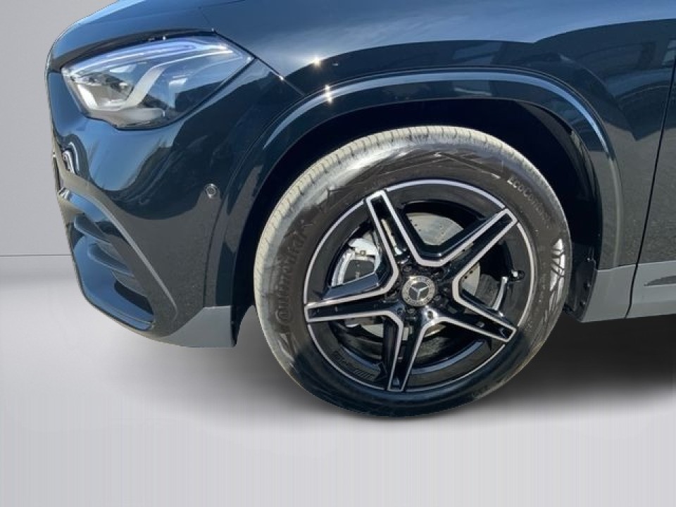 Mercedes-Benz GLA 200d 4MATIC AMG Line - foto 14