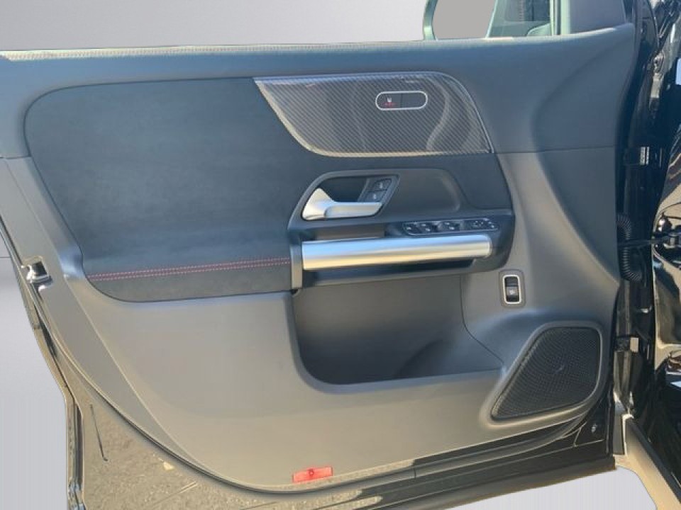 Mercedes-Benz GLA 200d 4MATIC AMG Line - foto 13