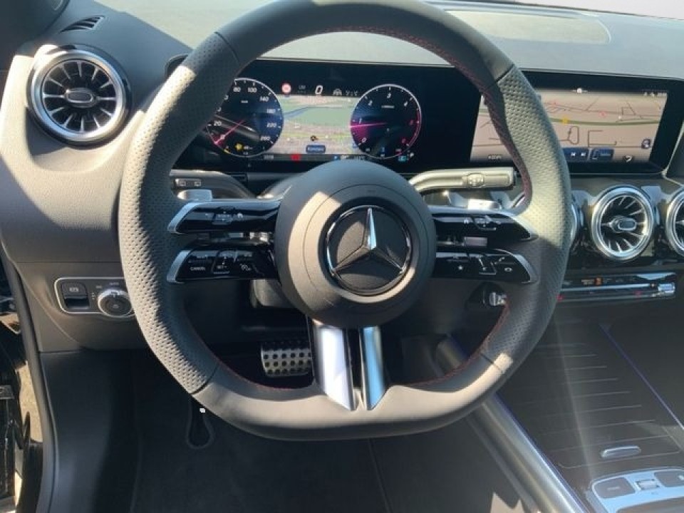 Mercedes-Benz GLA 200d 4MATIC AMG Line - foto 7