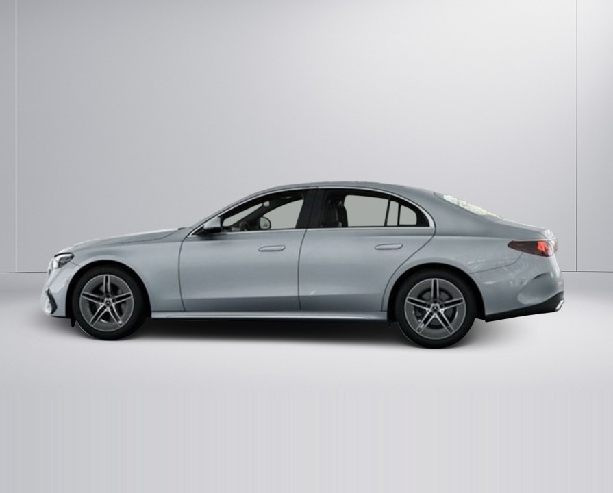 Mercedes-Benz E 200 4MATIC AMG Line - foto 12