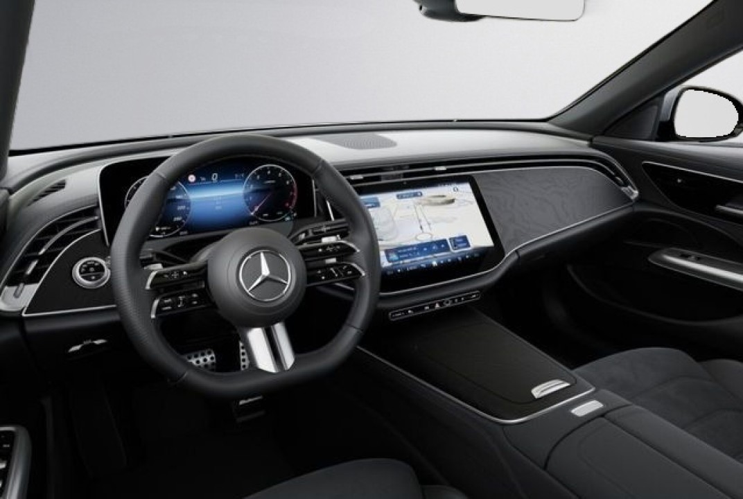 Mercedes-Benz E 200 4MATIC AMG Line - foto 17