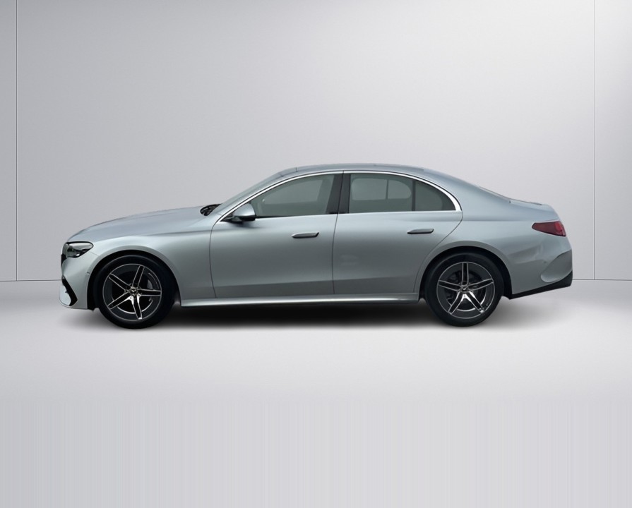 Mercedes-Benz E 200 4MATIC AMG Line (2)