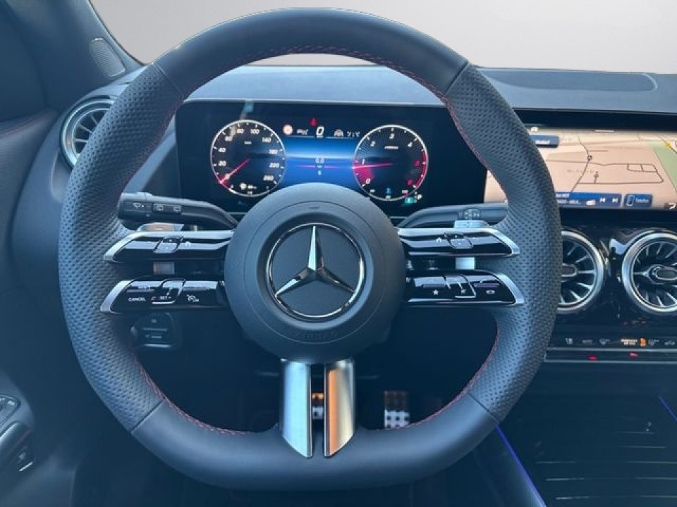 Mercedes-Benz GLA 200d 4MATIC AMG Line - foto 7