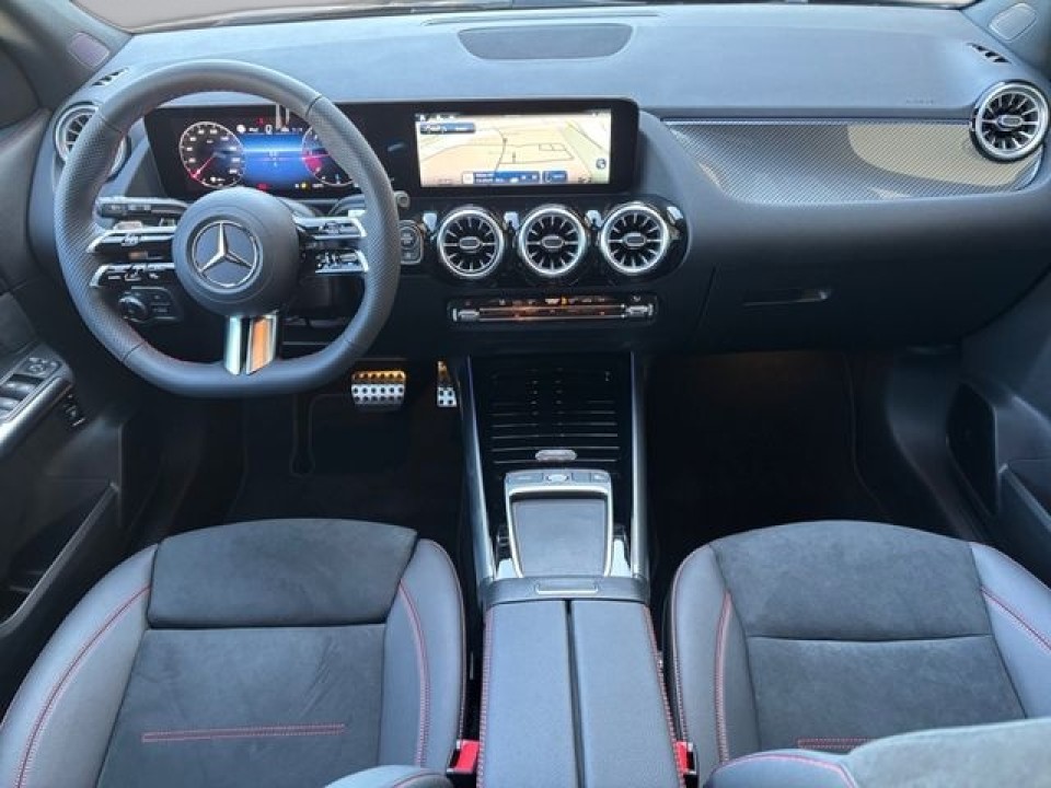 Mercedes-Benz GLA 200d 4MATIC AMG Line (5)