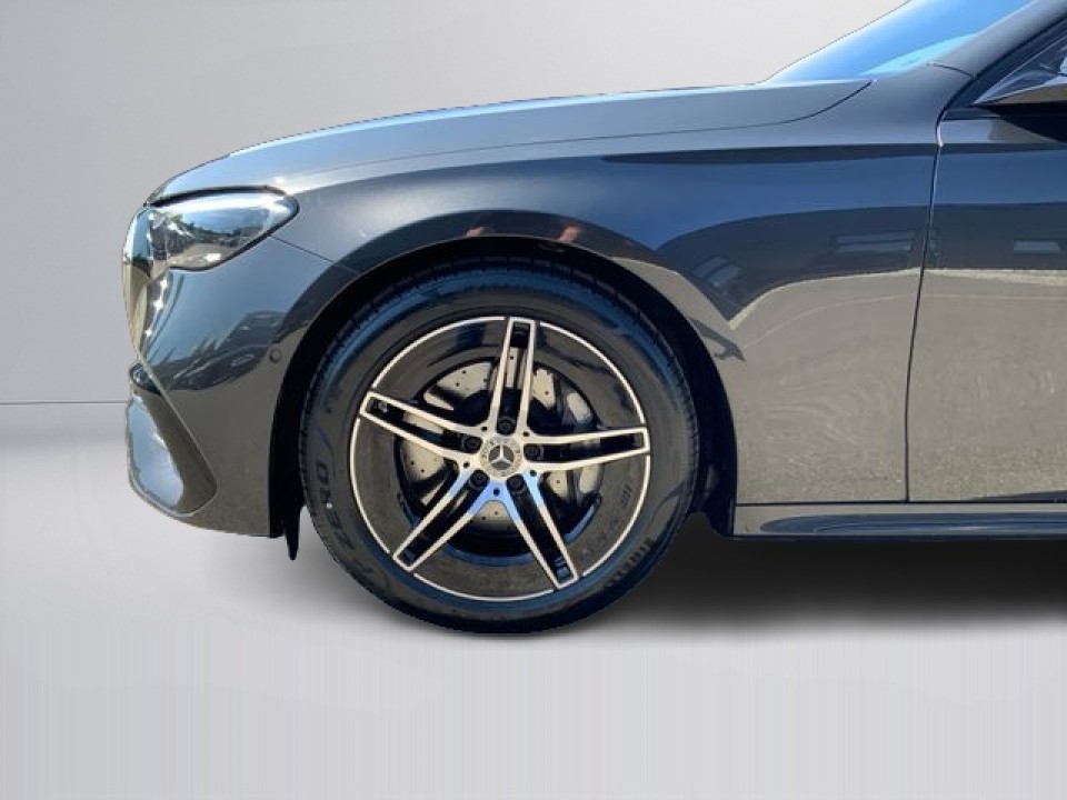 Mercedes-Benz E 200 AMG Line - foto 9