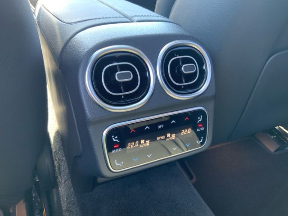Mercedes-Benz C 300d AMG Line - foto 10