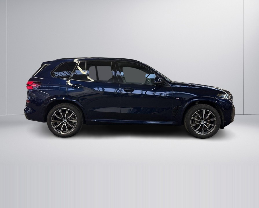 BMW X5 xDrive30d M-Sport (2)