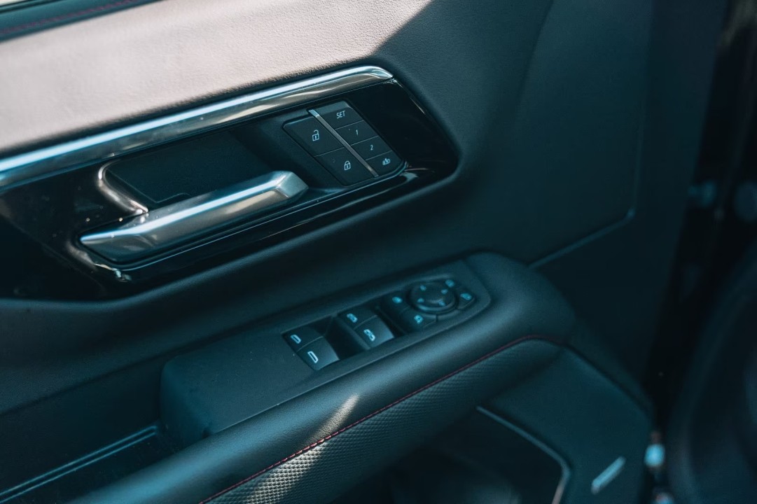 Chevrolet Tahoe RST - foto 19