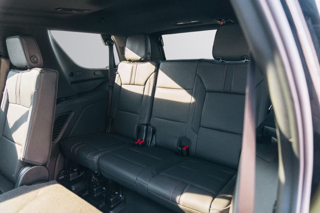 Chevrolet Tahoe RST - foto 17