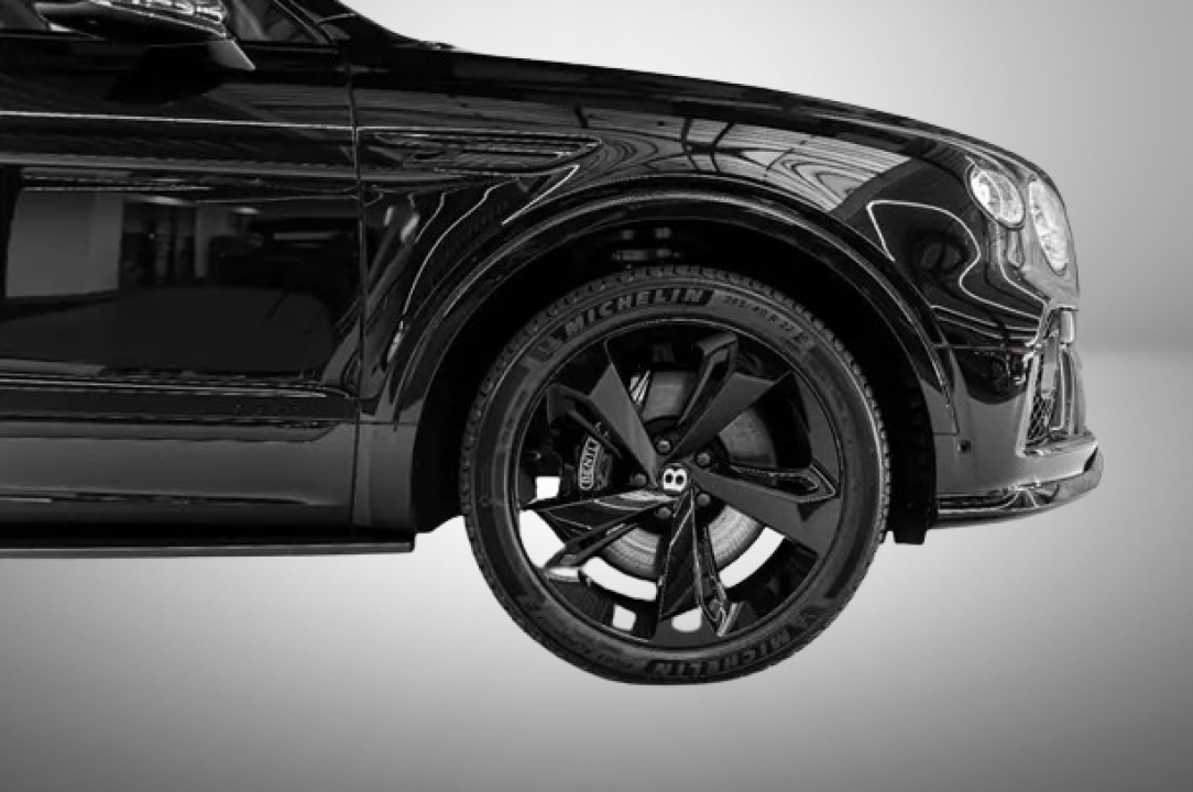 Bentley Bentayga V8 AZUR BLACK - foto 13
