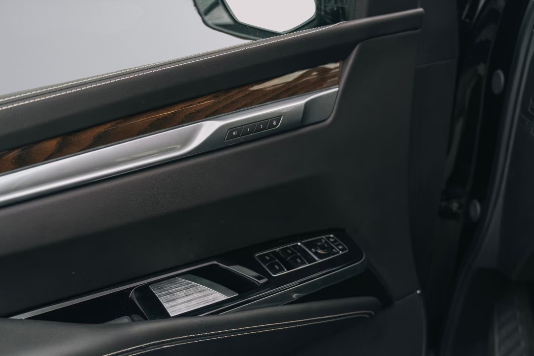 Cadillac Escalade Sport Platinum Onyx Package - foto 23