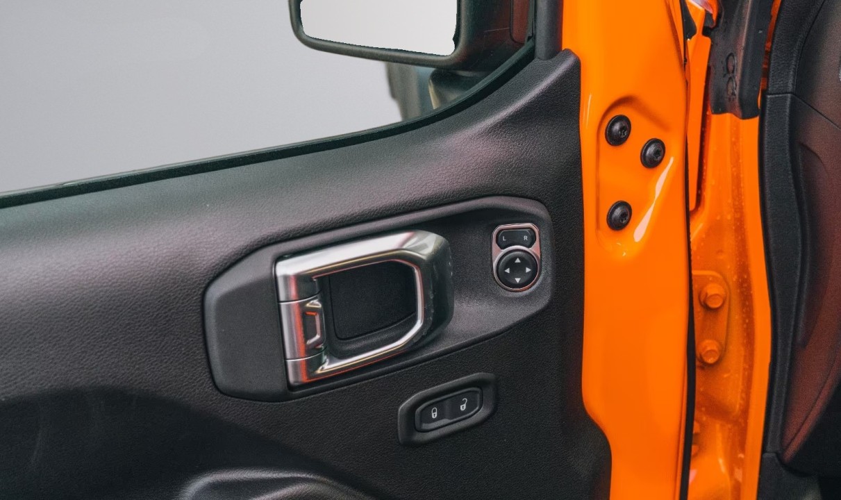 Jeep Wrangler - foto 22