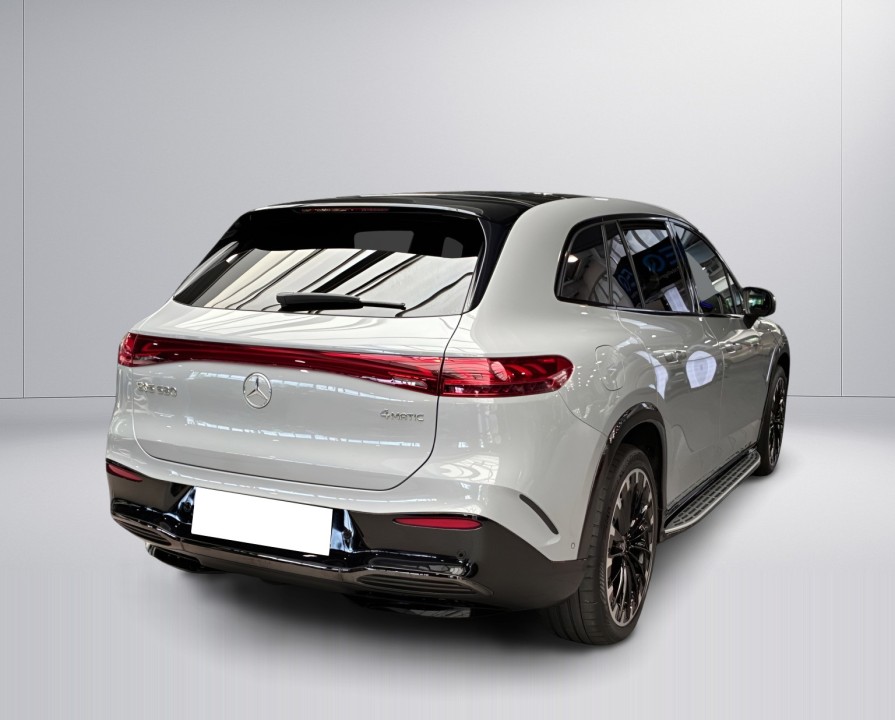 Mercedes-Benz EQS SUV 580 4MATIC (2)