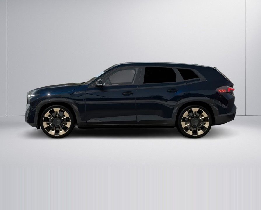 BMW XM 50e (3)