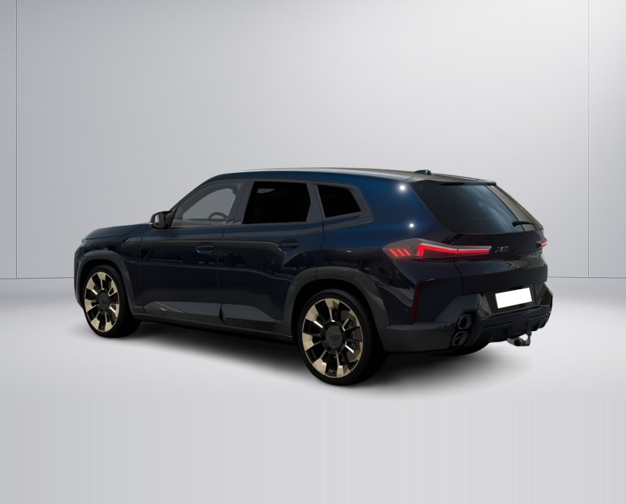 BMW XM 50e (4)