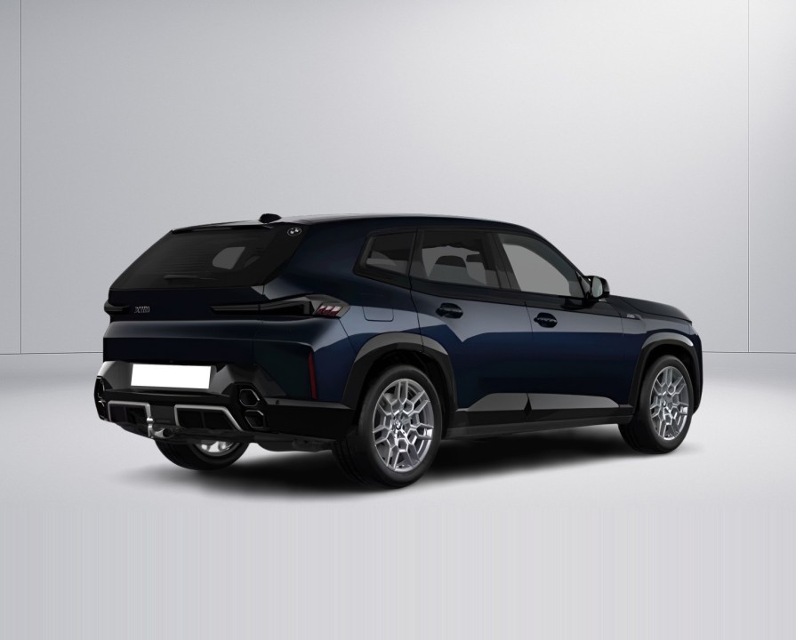 BMW XM 50e (2)