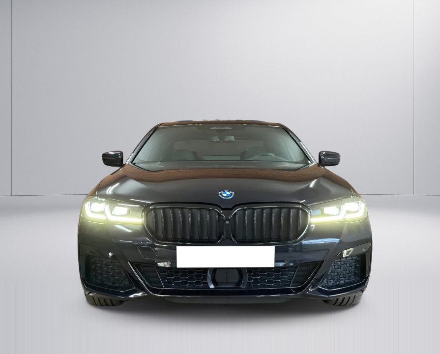 BMW Seria 5 530e xDrive M-Sport - foto 9