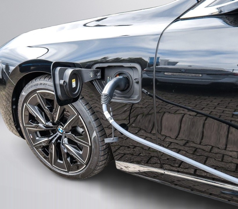 BMW Seria 7 750e xDrive M-Sport - foto 20