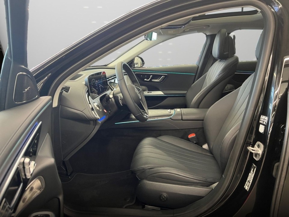 Mercedes-Benz E 400e 4MATIC - foto 14