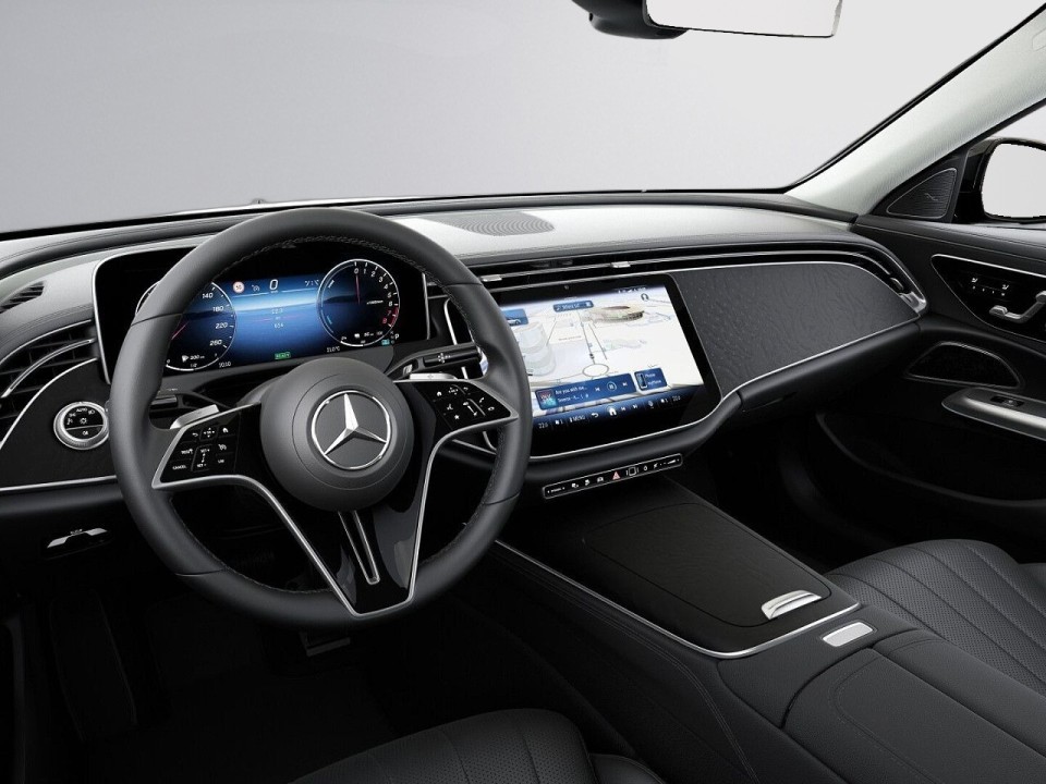 Mercedes-Benz E 400e 4MATIC - foto 15