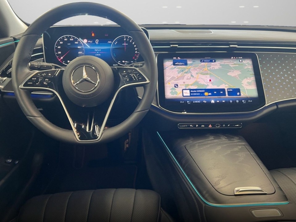 Mercedes-Benz E 400e 4MATIC - foto 13
