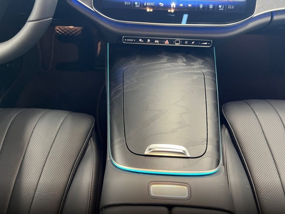 Mercedes-Benz E 400e 4MATIC - foto 17