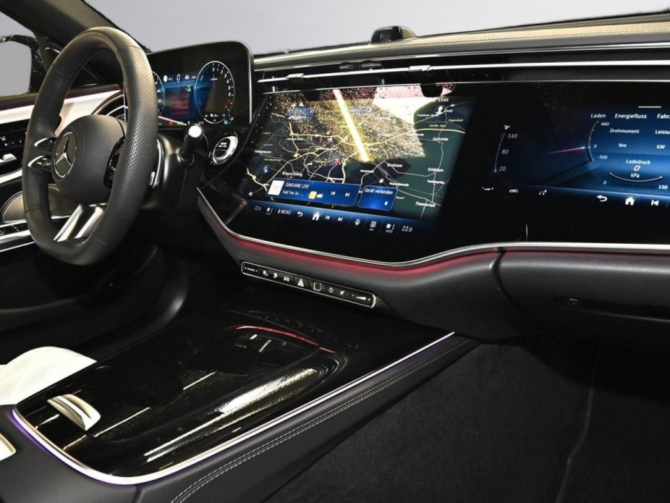 Mercedes-Benz E 400e 4MATIC AMG Line - foto 7