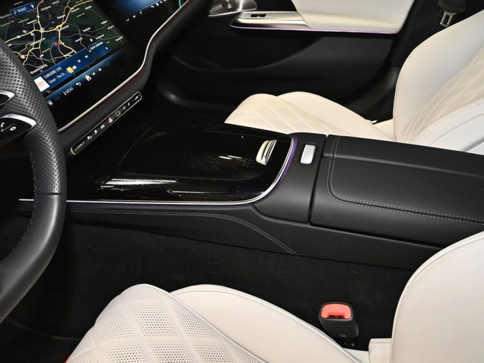 Mercedes-Benz E 400e 4MATIC AMG Line - foto 8