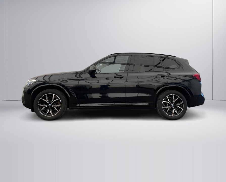 BMW X3 xDrive20i (2)