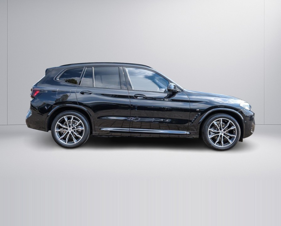 BMW X3 xDrive20i (2)
