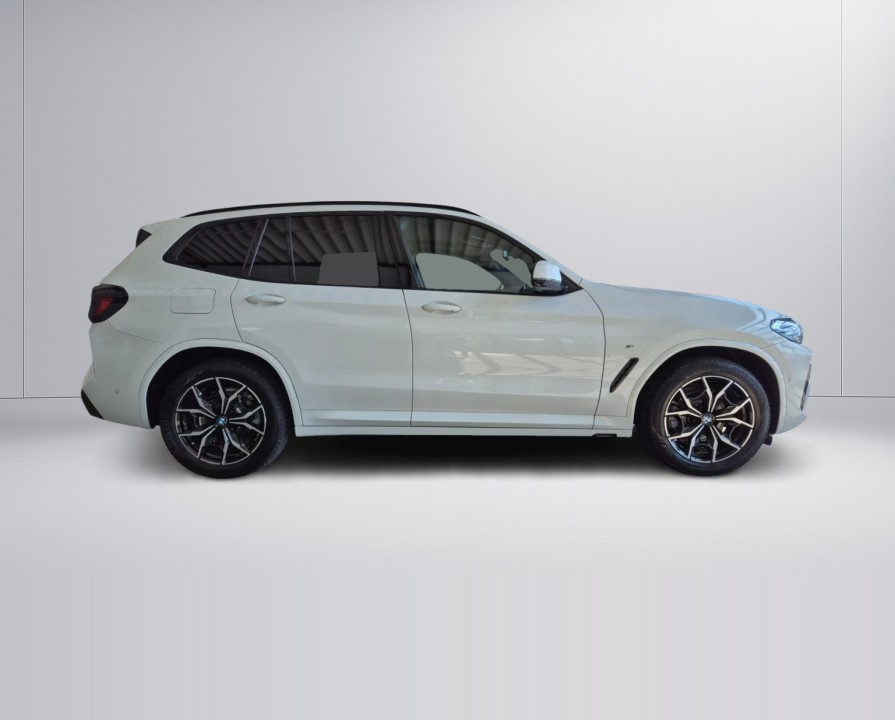 BMW X3 xDrive20i M-Sport (2)