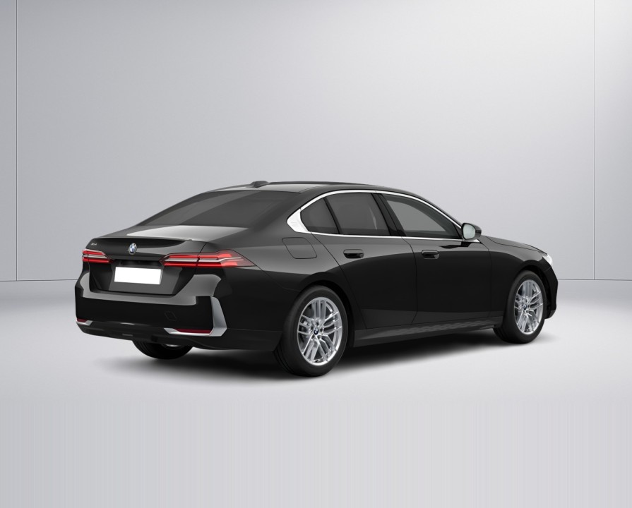 BMW Seria 5 520d xDrive (2)