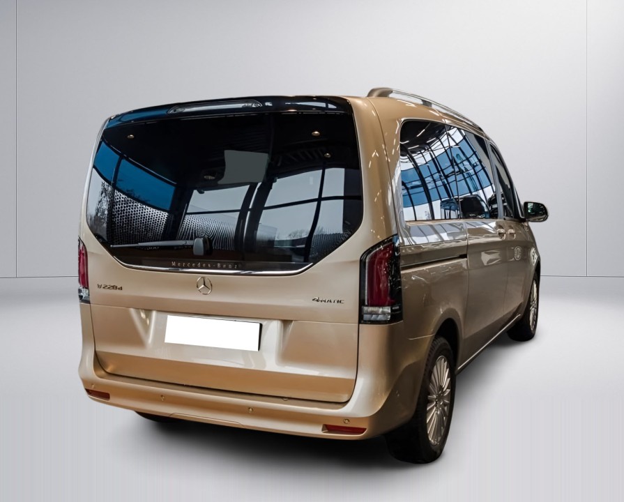 Mercedes-Benz V 220 STYLE (2)