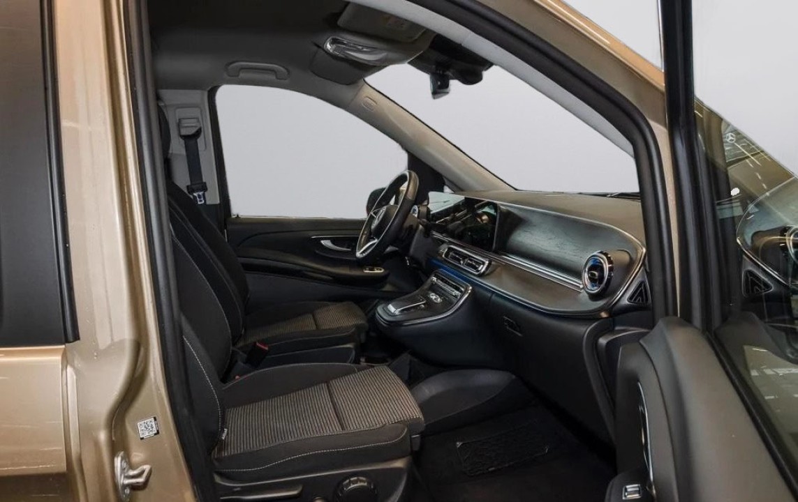 Mercedes-Benz V 220 STYLE - foto 9
