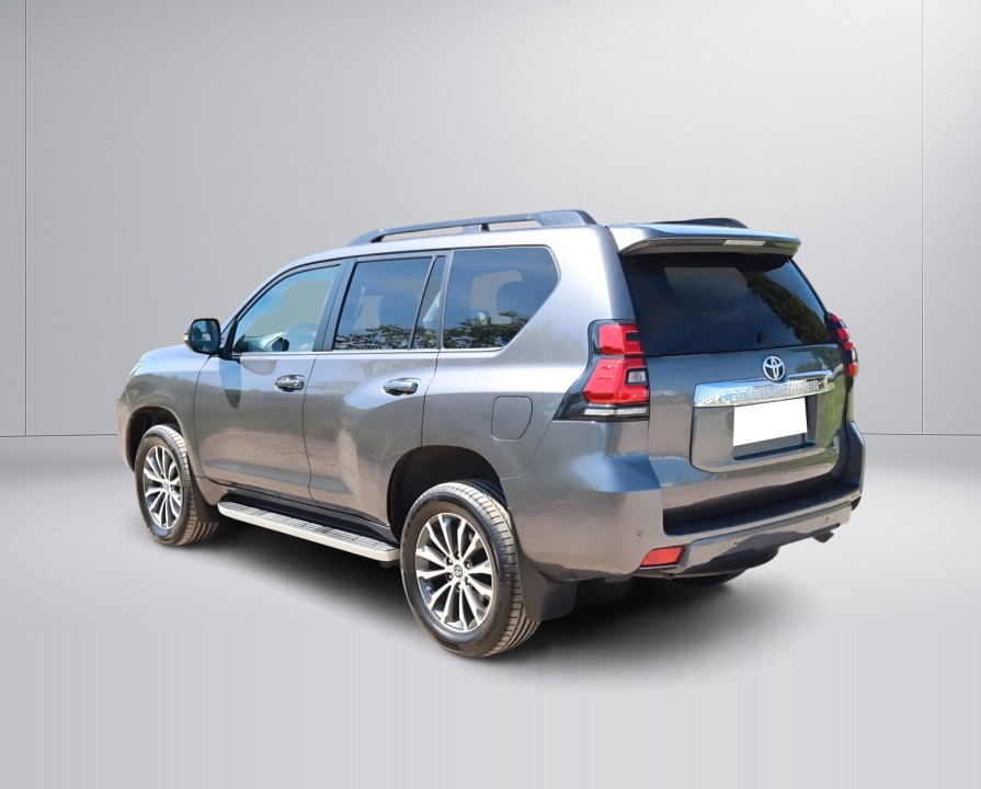 Toyota Land Cruiser 2.8D Premium (4)