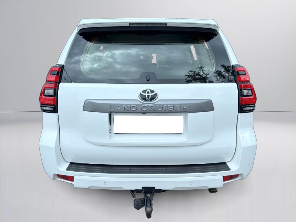 Toyota Land Cruiser 2.8D (5)