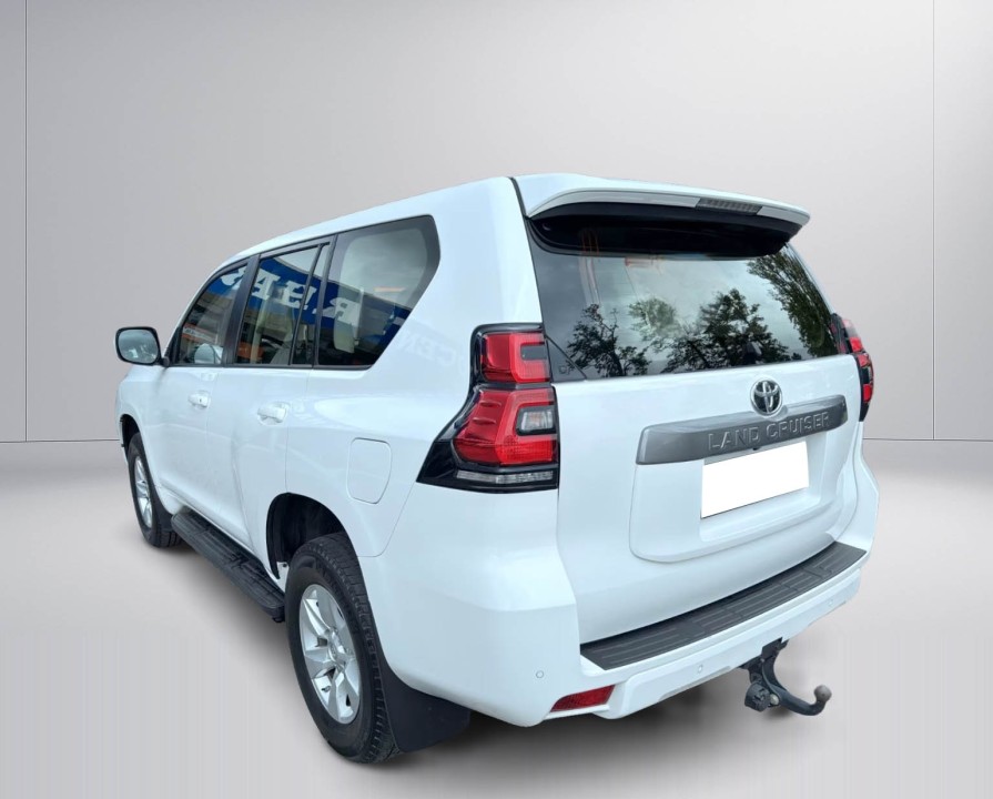 Toyota Land Cruiser 2.8D - foto 6