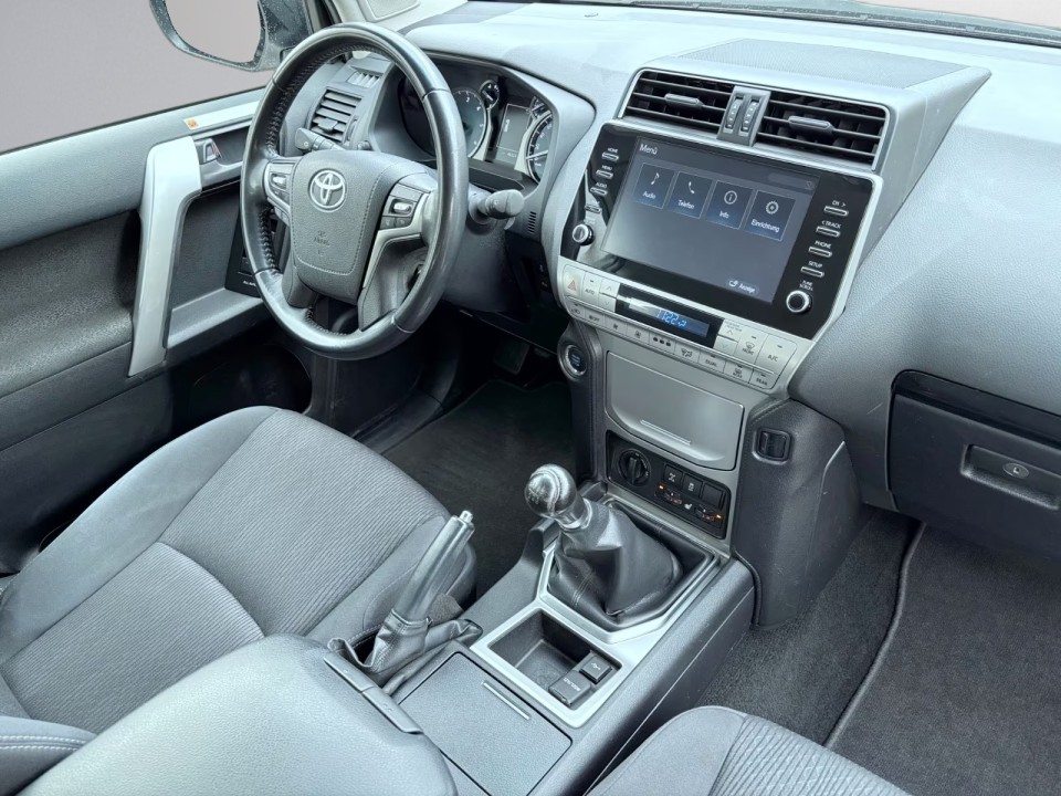 Toyota Land Cruiser 2.8D - foto 22