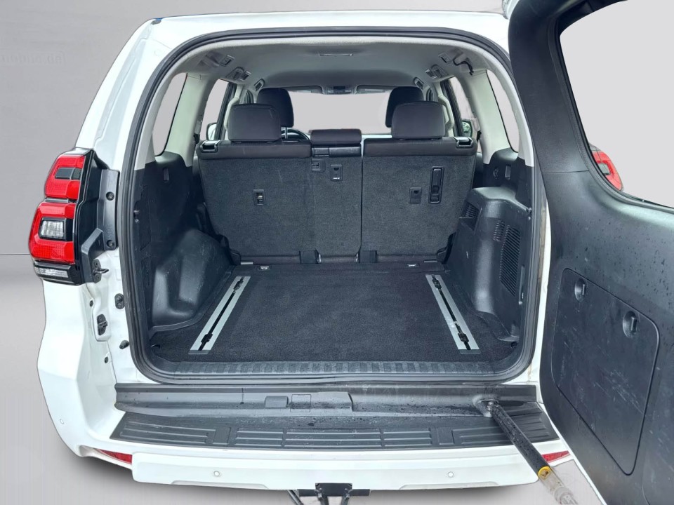 Toyota Land Cruiser 2.8D - foto 32