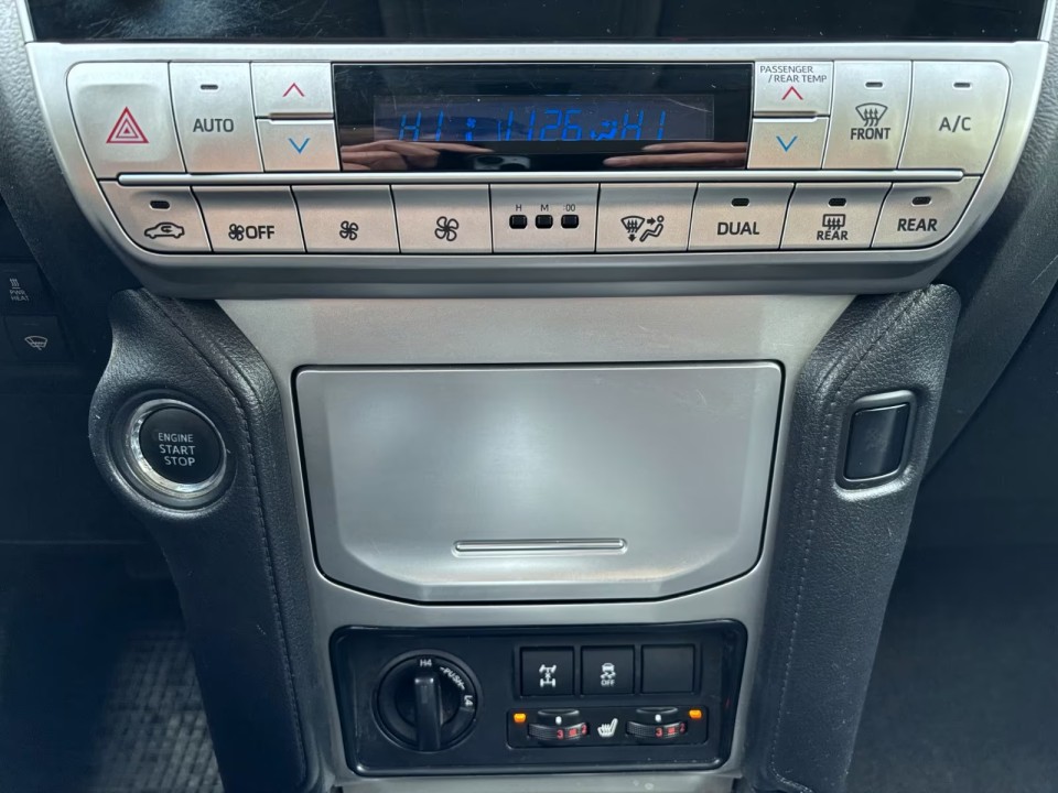 Toyota Land Cruiser 2.8D - foto 28