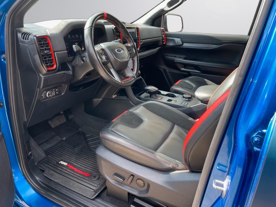 Ford Raptor - foto 7