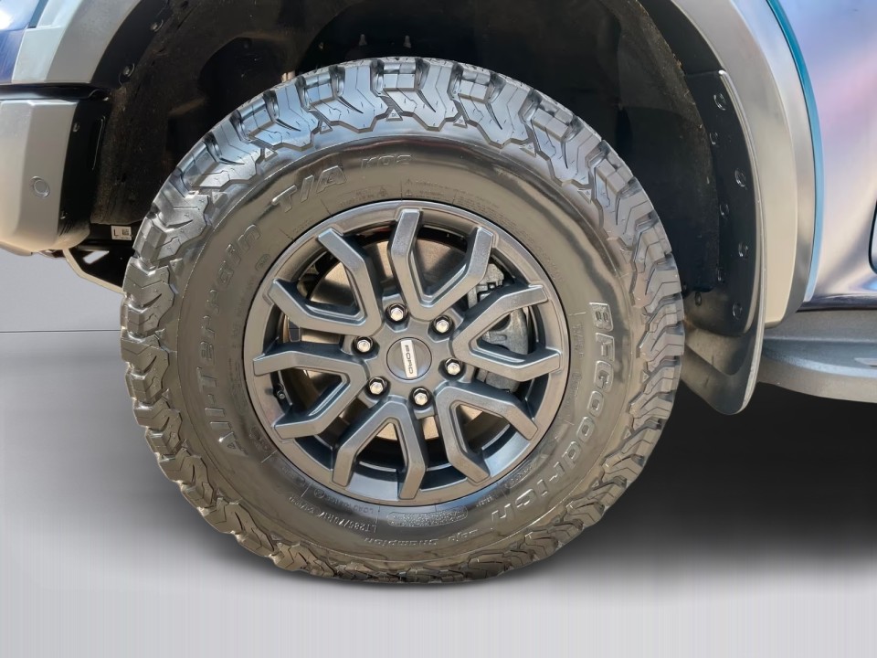 Ford Raptor - foto 16