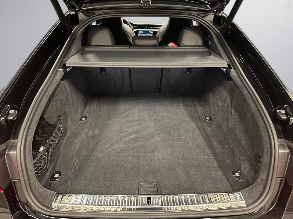 Audi RS7 Sportback Performance - foto 32