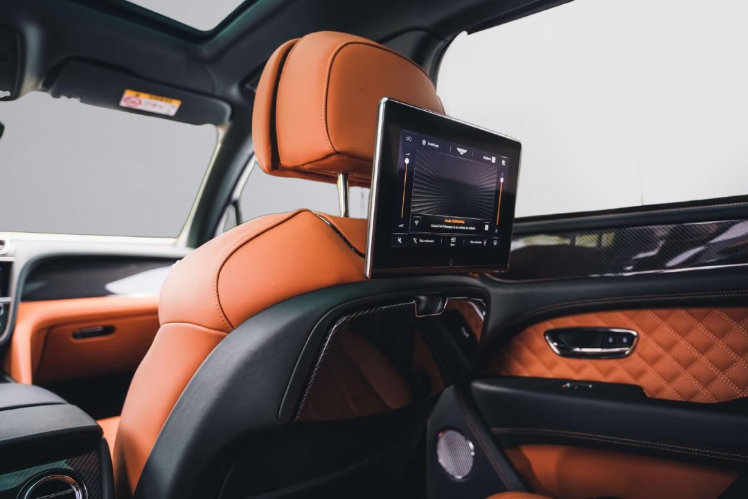 Bentley Bentayga S V8 - foto 12