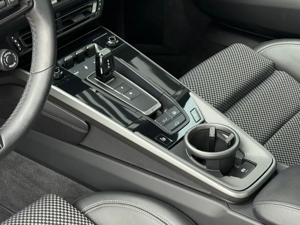Porsche 911 Carrera 4S - foto 14