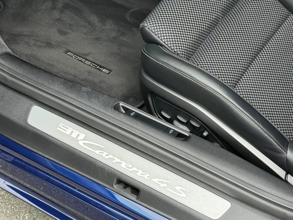 Porsche 911 Carrera 4S - foto 22